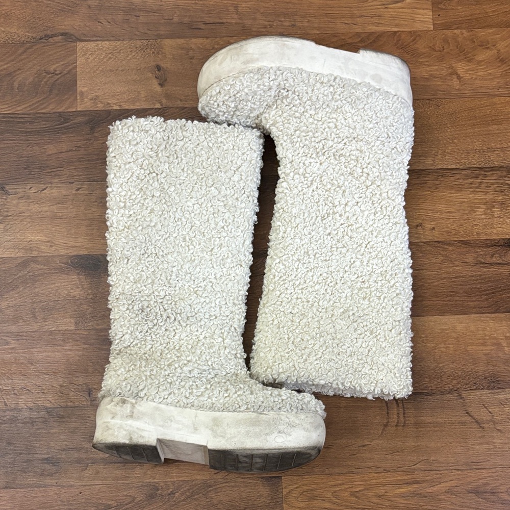 Gia Borghini Cream Sherpa Winter Boots